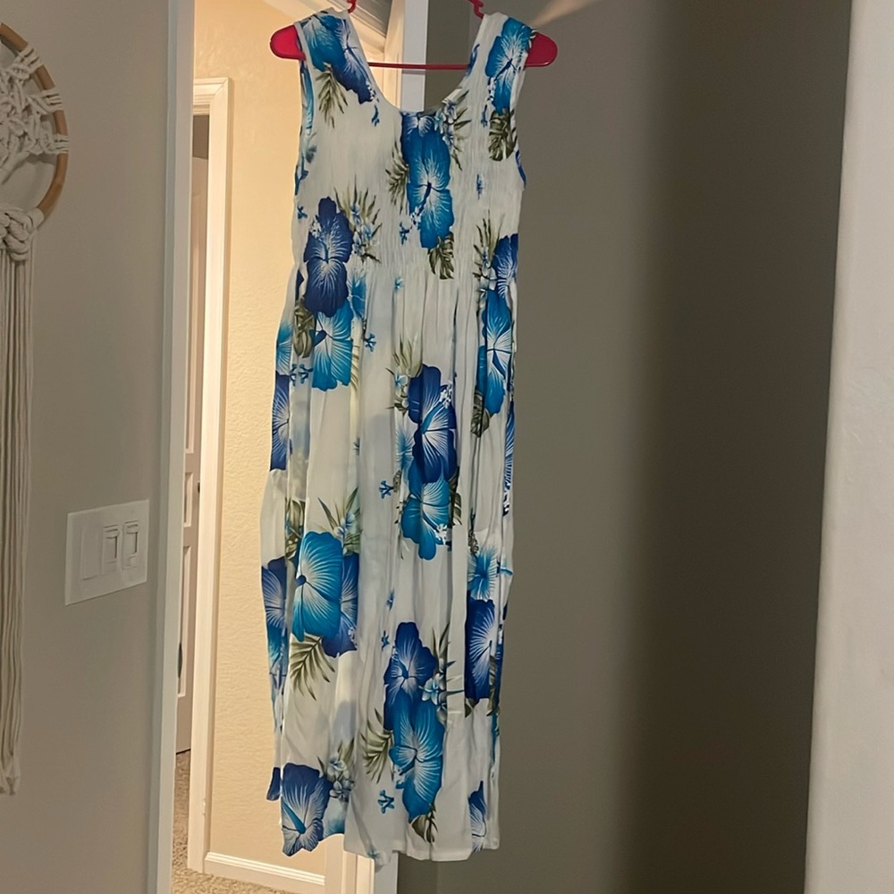 Floral lightweight dress